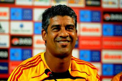 Rijkaard Chelsea’ye