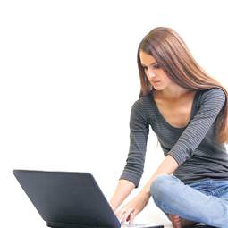 13 kişiden biri facebook'ta