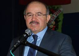'CHP gazetecilerin de ağzına bal çalıyor'