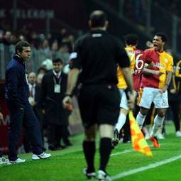 Kazım'dan kızdıran hareket
