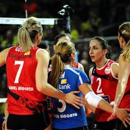 Vakıfbank finalde