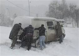 Kış geri geldi