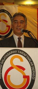 "Adamsa çıksın burada bana küfretsin"