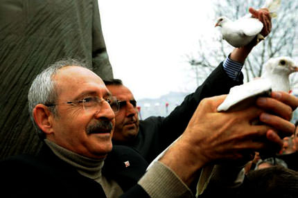 Kimse siyaseten asılmasın