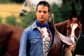 Şimdi yaşamak lazım