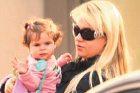 Minik Asya basını sevdi