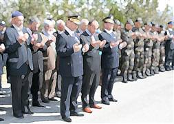 Şehidi dağda unuttular