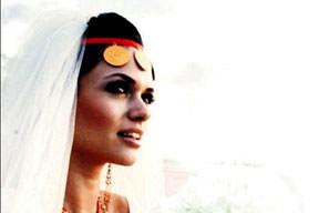 Altın bilezik yakalık oldu