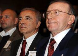 Ünal Aysal adaylığını açıkladı