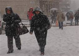 Kar Erzurum'da okul tatil ettirdi