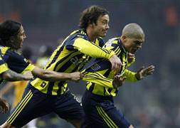 Alex'in 'orta saha' isyanı