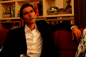 Kalbi üç kez durdu