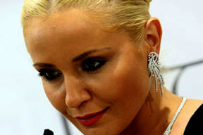 Türk kadını pırlanta tutku