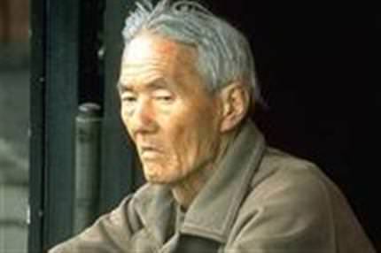 Olan yaşlılara oldu