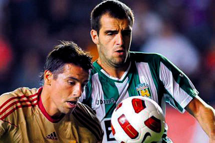 Şok! Baros zehirlendi!