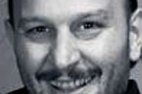 Tiyatrocuyu sevgilisi vurdu