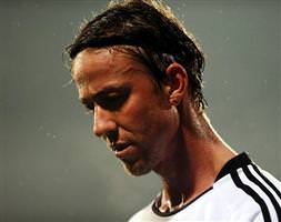Guti Twitter'den açıkladı