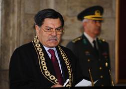 Yüce Mahkeme'de davet krizi