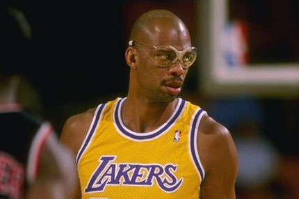 Memo, efsane Jabbar’la geliyor