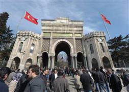 Atılan öğrencilere "üniversite" yolu