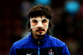 Maske ona fazla geldi