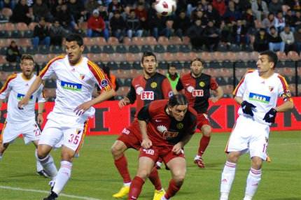 Eses'i Kayseri çarptı 2-1