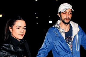 Sevgilisiyle eğlence vakti