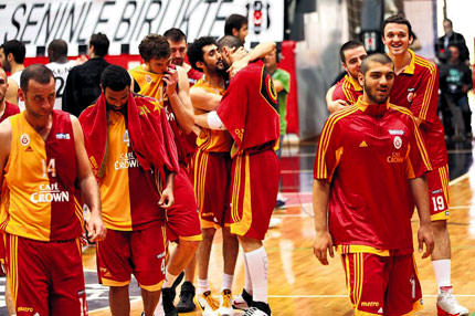 Aslan Kartal’ı süpürdü