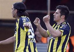 Emre Belözoğlu fena patladı