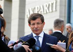 CHP'li aday, Davutoğlu'na destek istedi