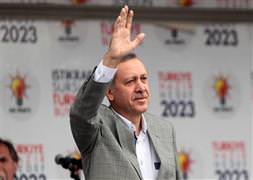 Hakkari'den PKK ve BDP'yi bombaladı