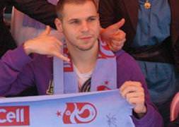 Trabzonsporlu futbolcu komada