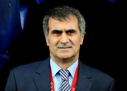 Şenol Güneş 'hakem'lerle vurdu