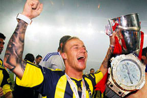 110 bin TL'lik saatle şampiyonluk turu