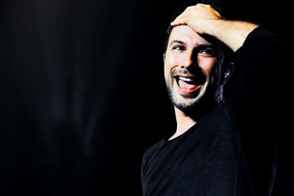 Tarkan'a hayranları eşlik etti