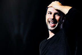 Tarkan'a hayranları eşlik etti