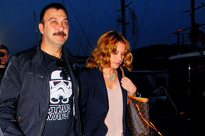 Bekarlık çok Yahşi