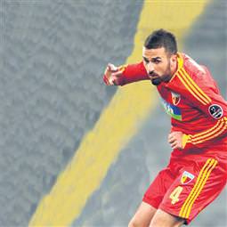 Fener sildi süpürdü