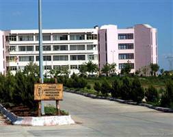 Öğrenci yurdunda bomba patladı