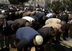 BDP'den yine Cuma namazı provokasyonu