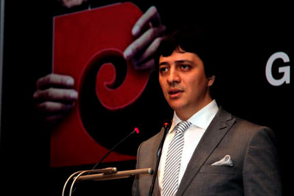 Pierre Cardin bir Türk’ten soruluyor