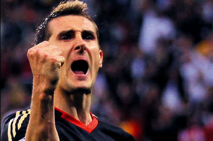 Klose’yi Aslan kaptı!