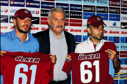 Trabzonspor’da çifte imza!