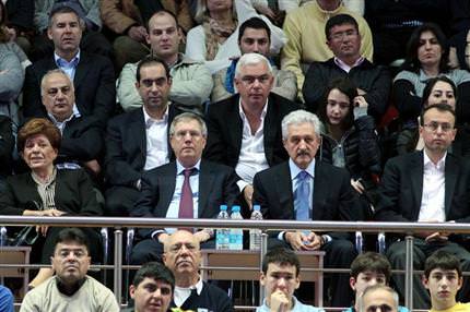 Adaylığını açıkladı!