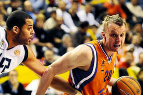 Efes Pilsen sırp Savanovic ile anlaştı