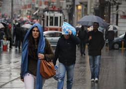 İstanbul’da yağmur sürprizi