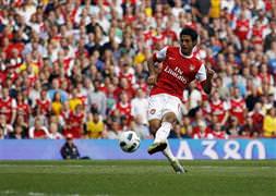 Galatasaray Arsenal’in golcüsünü alıyor