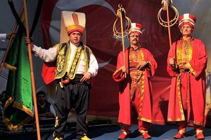 Topkapı Sarayında mehteran gösterisi