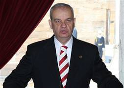 Başbuğ'dan orduya siyaset uyarısı