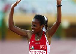 Bekele sevince boğdu